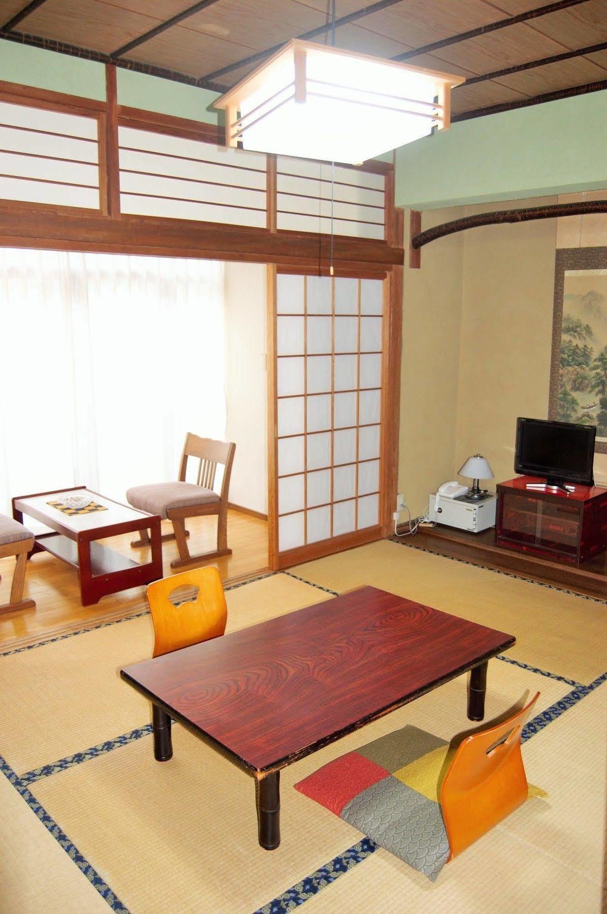 Ryokan Tsuruya Intaku Yufu Extérieur photo